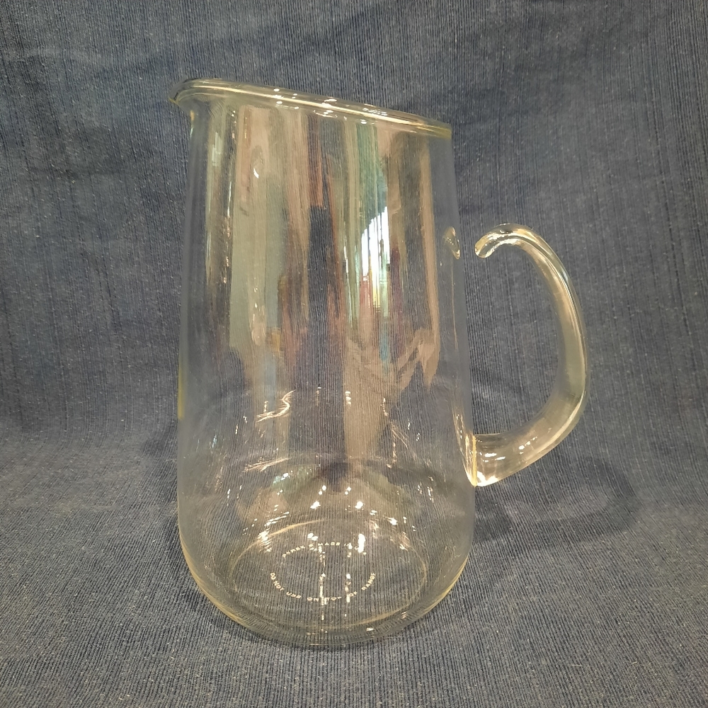 Vintage Pyrex 2qt Serving Pitcher